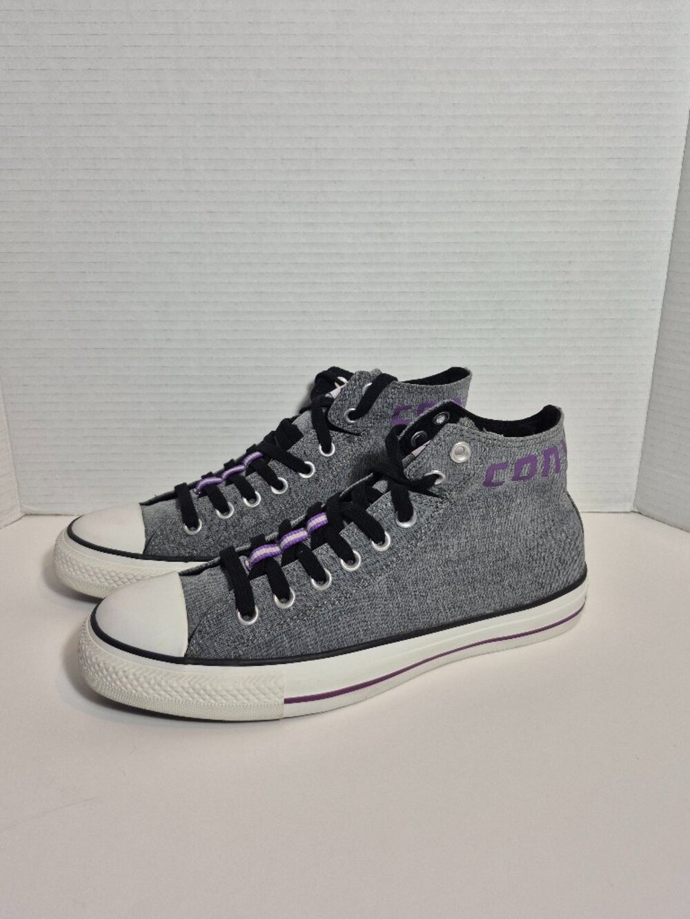 Converse Allstar Chuck Taylor Gray and Purple Mid Top Sneakers Women's Size 10